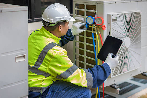 Professional Hvac Installation technician working in Arverne, NY